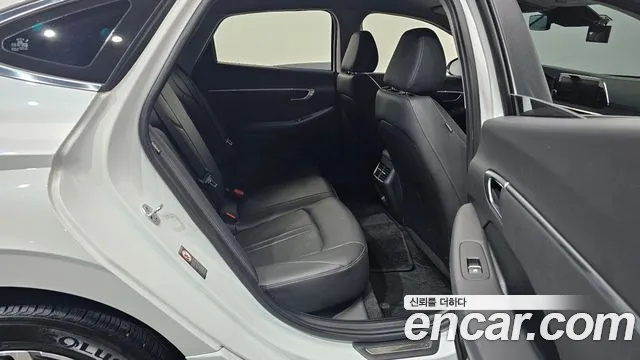 Hyundai Sonata 2021 — фото 12