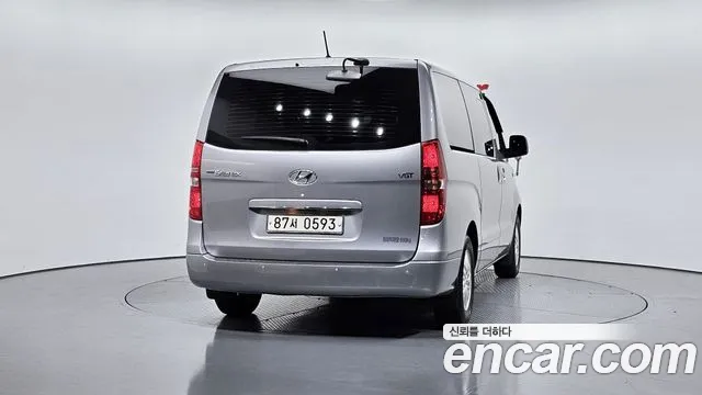 Hyundai Starex 2021 — фото 4