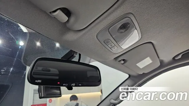 Hyundai Starex 2021 — фото 19