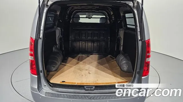 Hyundai Starex 2021 — фото 20
