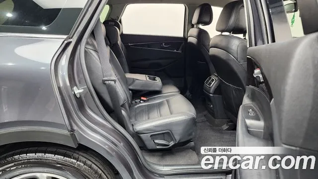 Kia Sorento 2016 — фото 12