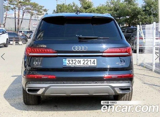 Audi Q7 2021 — фото 4