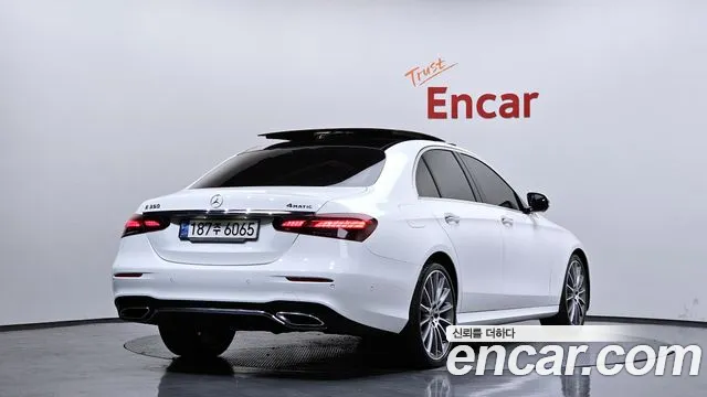 Mercedes-Benz E-Class 2022 — фото 2