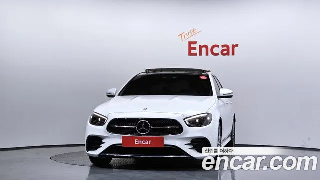 Mercedes-Benz E-Class 2022 — фото 3