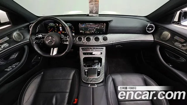 Mercedes-Benz E-Class 2022 — фото 7
