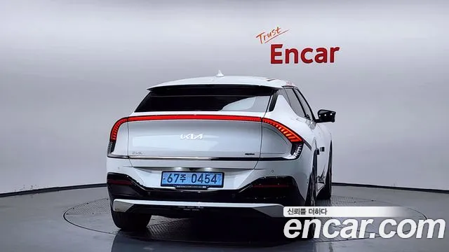 Kia EV6 2022 — фото 4