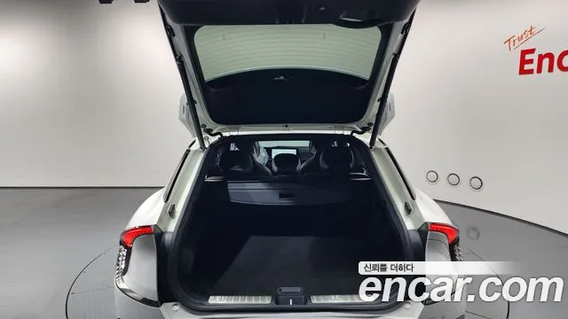 Kia EV6 2022 — фото 20