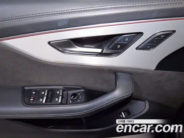 Audi Q8 2021 — фото 13