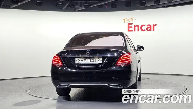 Mercedes-Benz C-Class 2016 — фото 4