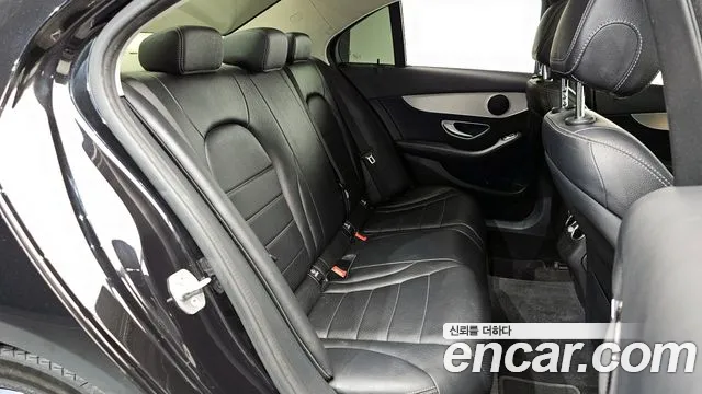 Mercedes-Benz C-Class 2016 — фото 12
