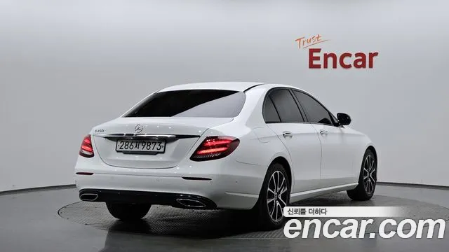 Mercedes-Benz E-Class 2020 — фото 2