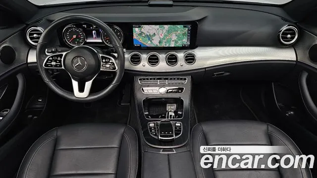 Mercedes-Benz E-Class 2020 — фото 7