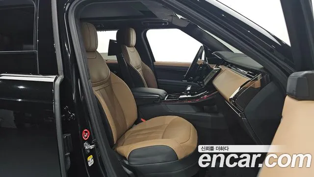 Land Rover Range Rover Sport 2024 — фото 10