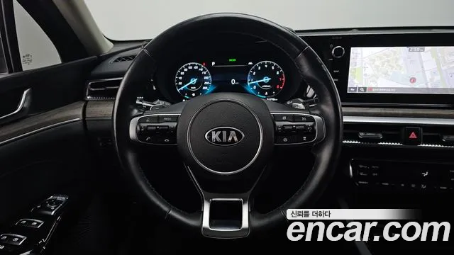 Kia K5 2021 — фото 13