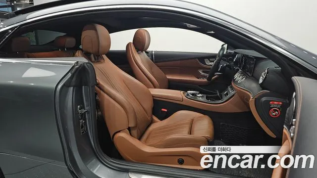 Mercedes-Benz E-Class 2019 — фото 10