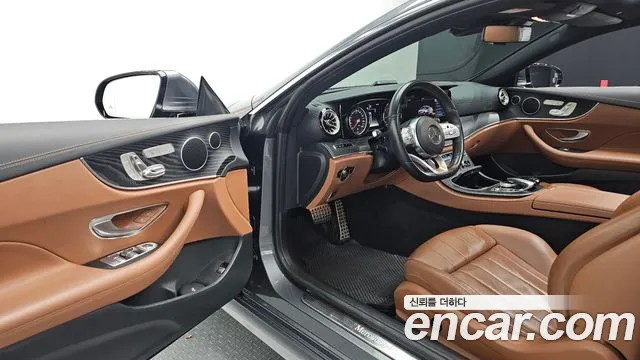 Mercedes-Benz E-Class 2019 — фото 11