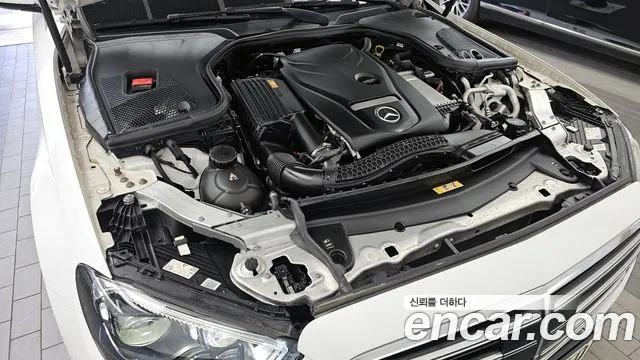 Mercedes-Benz E-Class 2021 — фото 6