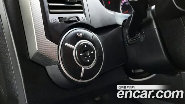 KG_Mobility_Ssangyong KORANDO 2014 — фото 16