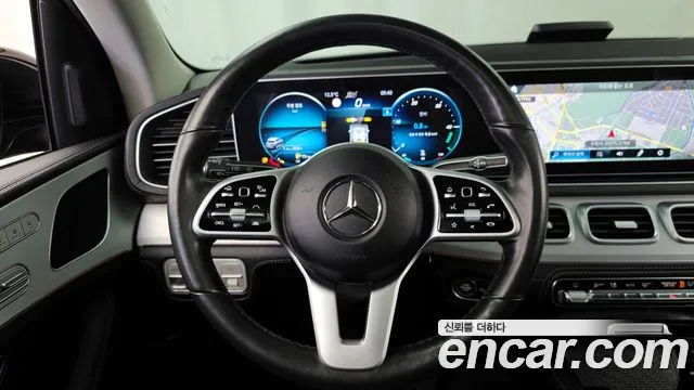 Mercedes-Benz GLE-Class 2021 — фото 13