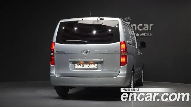 Hyundai Starex 2019 — фото 4