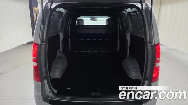 Hyundai Starex 2019 — фото 20