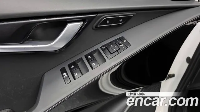 Kia Niro 2022 — фото 11