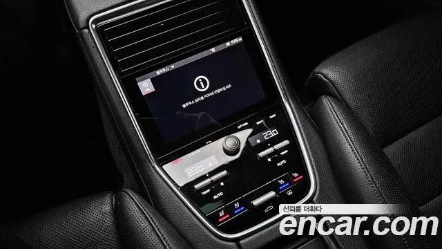 Porsche Panamera 2021 — фото 17
