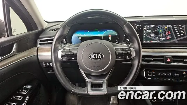 Kia K5 2020 — фото 13
