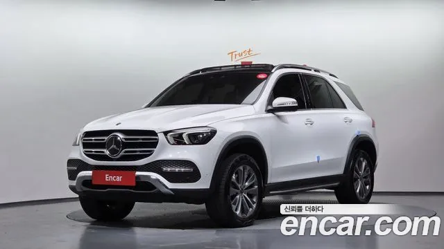 Mercedes-Benz GLE-Class 2022 — фото 1
