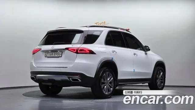 Mercedes-Benz GLE-Class 2022 — фото 2