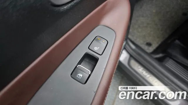 Hyundai Santafe 2019 — фото 18