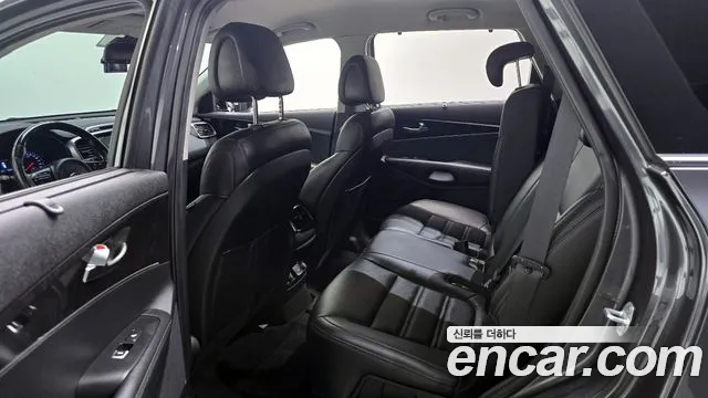 Kia Sorento 2015 — фото 11