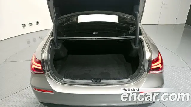 Mercedes-Benz A-Class 2020 — фото 20