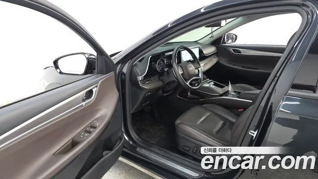 Hyundai Grandeur 2022 — фото 10