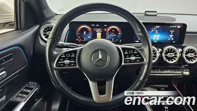 Mercedes-Benz GLB-Class 2021 — фото 13