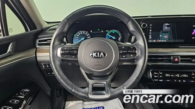 Kia K5 2020 — фото 16