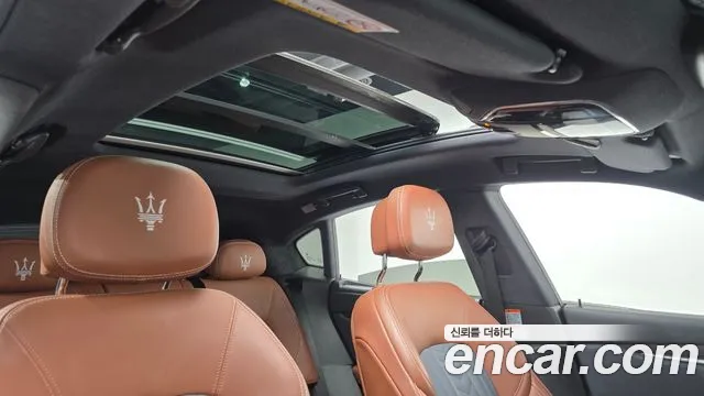 Maserati Levante 2020 — фото 17