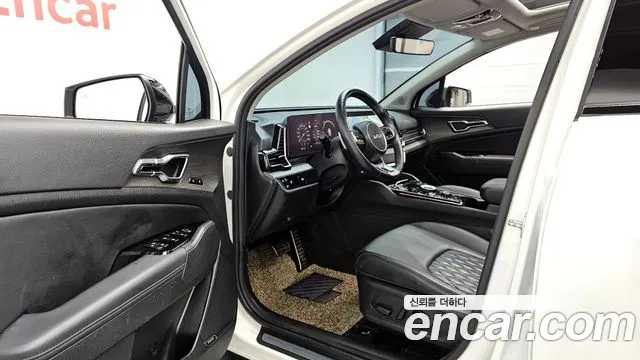 Kia Sportage 2023 — фото 12