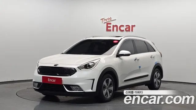 Kia Niro 2017 — фото 1