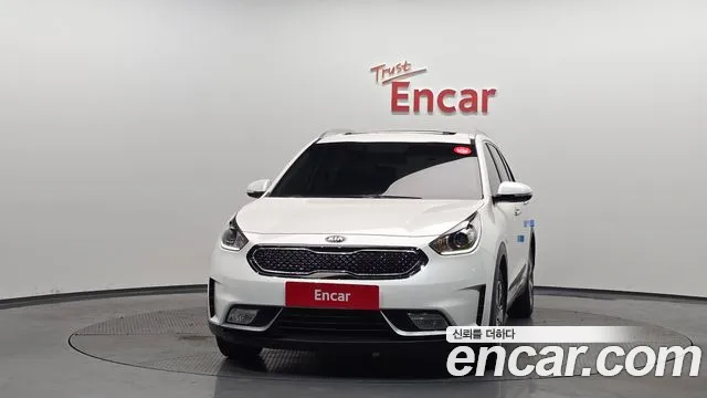 Kia Niro 2017 — фото 3