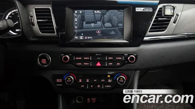 Kia Niro 2017 — фото 14