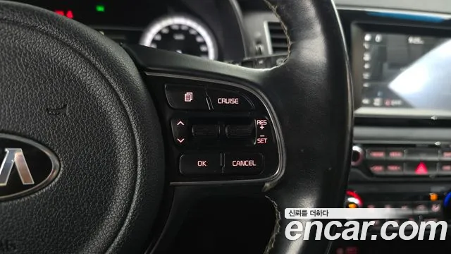 Kia Niro 2017 — фото 17