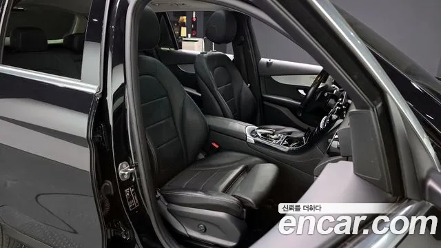 Mercedes-Benz GLC-Class 2017 — фото 10