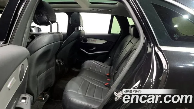 Mercedes-Benz GLC-Class 2017 — фото 12