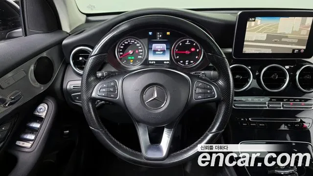 Mercedes-Benz GLC-Class 2017 — фото 13