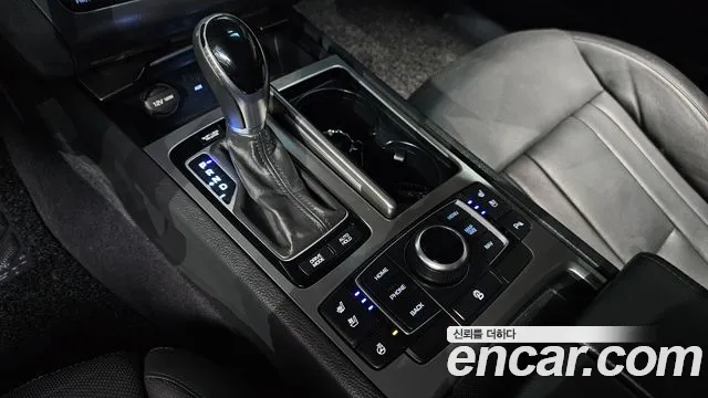 Hyundai Genesis 2015 — фото 9