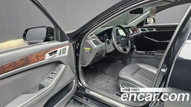 Hyundai Genesis 2015 — фото 10