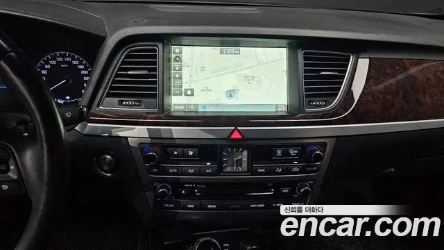 Hyundai Genesis 2015 — фото 14