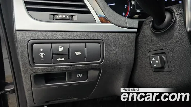 Hyundai Genesis 2015 — фото 18