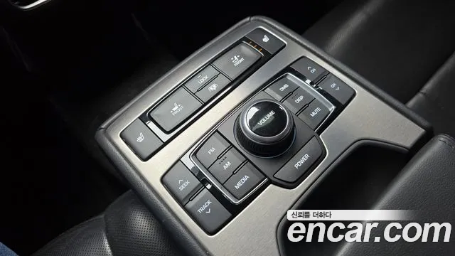 Hyundai Genesis 2015 — фото 18